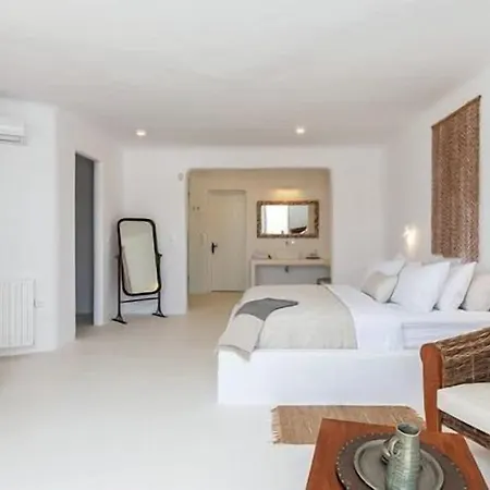 Aura Villa *