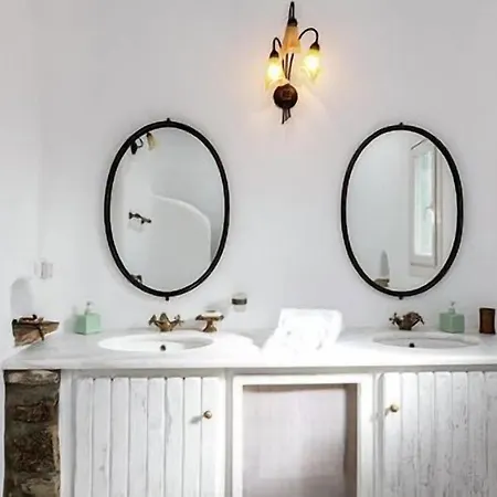 Aura Mykonos Town