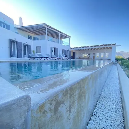 Aura Villa *
